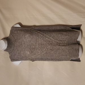 🌺Romeo & Juliet Heather Gray Cable Knit Sleeveless Sweater